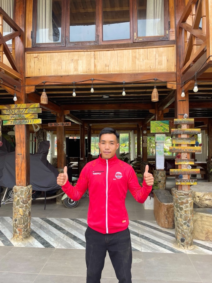 Phi công A Mặc